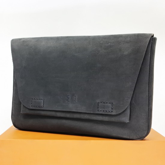 Genuine Leather / Poseidon V Cover Slim Handbag - Black